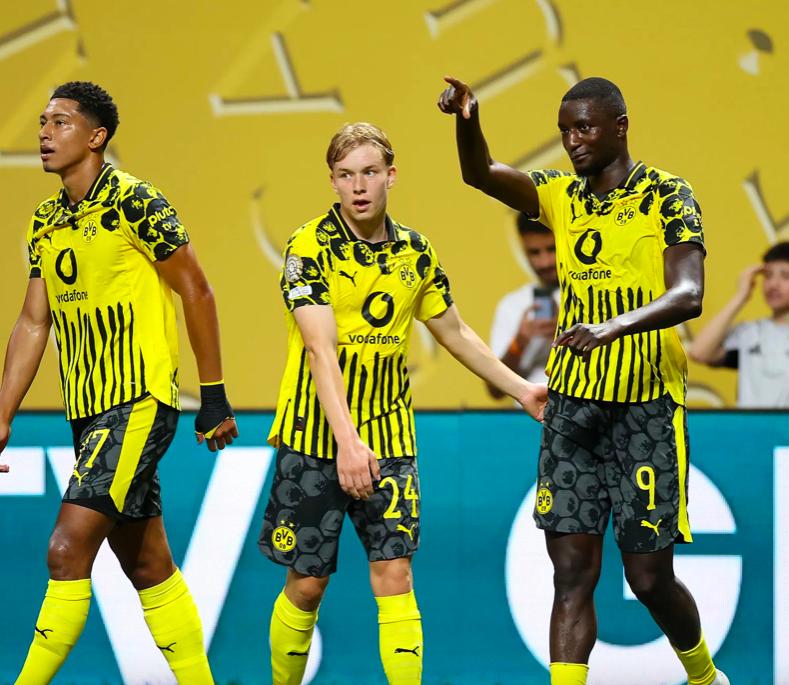 熊猫中国官网包含多特蒙德迎全明星赛关键赛，冲刺阶段篮板制胜，媒体盛赞，资深球员宣示担当的词条