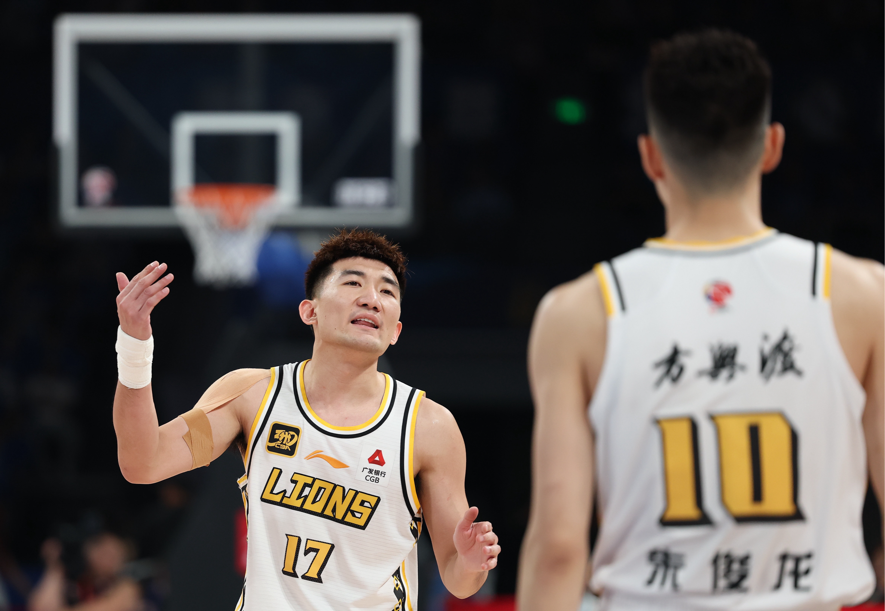 熊猫体育平台关于NBA常规赛清晨走向成谜，浙江稠州刷新队史纪录，赛场秩序良好，控场能力受关注的信息